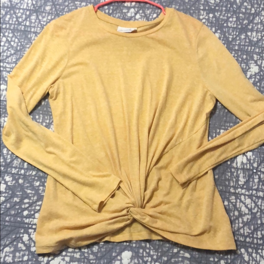 Yellow long sleeve shirt